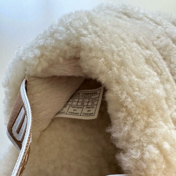 UGG Shearling Slingback Sandals KIDS GIRL SIZE 3 US - Picture 5 of 7